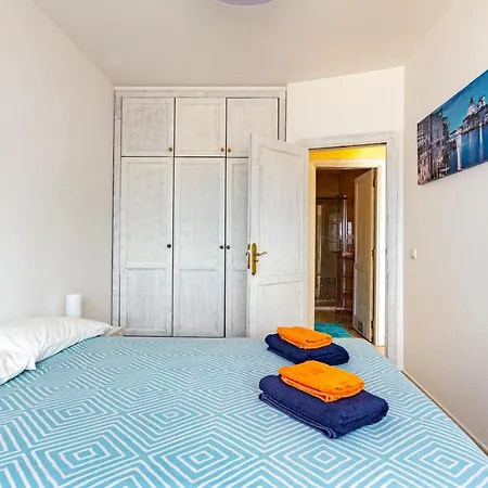 M.e.downtownapartment Apartment